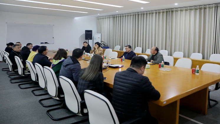 郴州高新區黨工委副書記、管委會主任李黎明蒞臨炬神電子調研